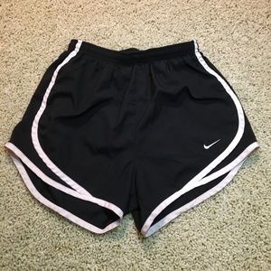 Nike training short in Women